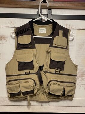Khaki brown fishing vest. Rustic Ridge. Multi-Pocket Utility Vest. NWOT! Outdoor